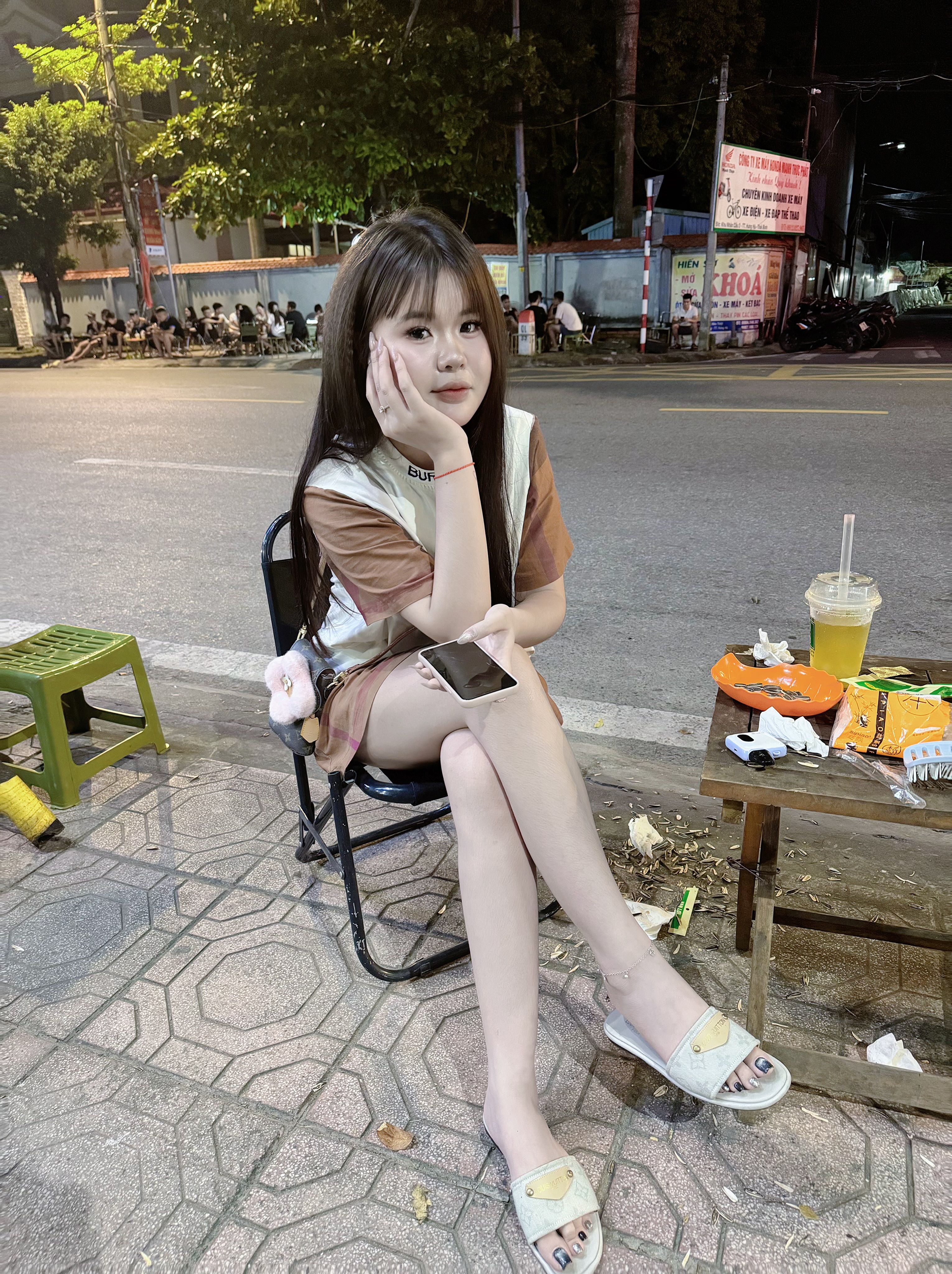 Ảnh mô tả số 6 Thu Huế