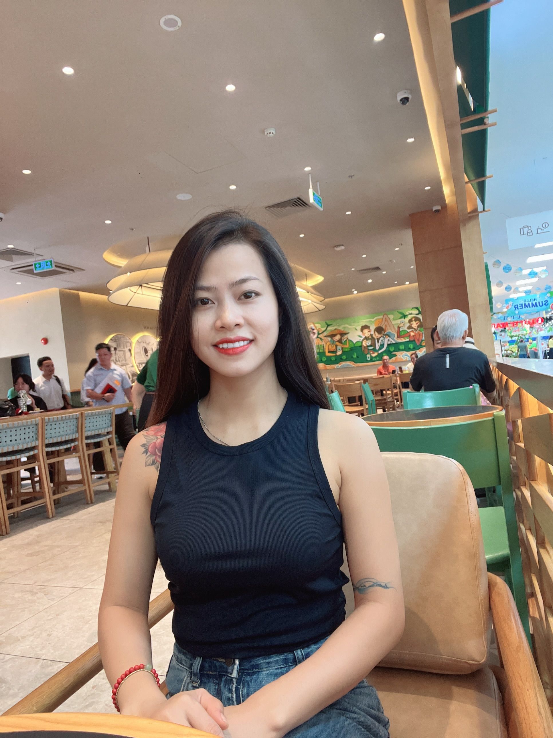 Ảnh mô tả số 3 June Mai