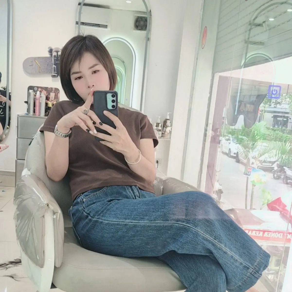 Ảnh mô tả số 3 Linh Miu