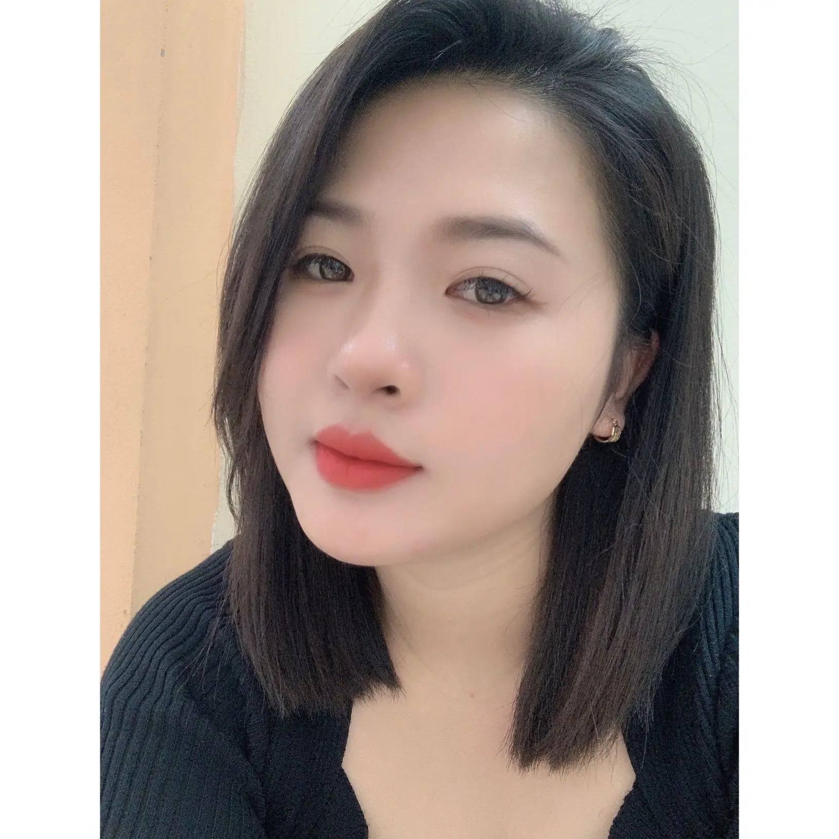 Ảnh mô tả số 2 Bùi Thuỳ Linh