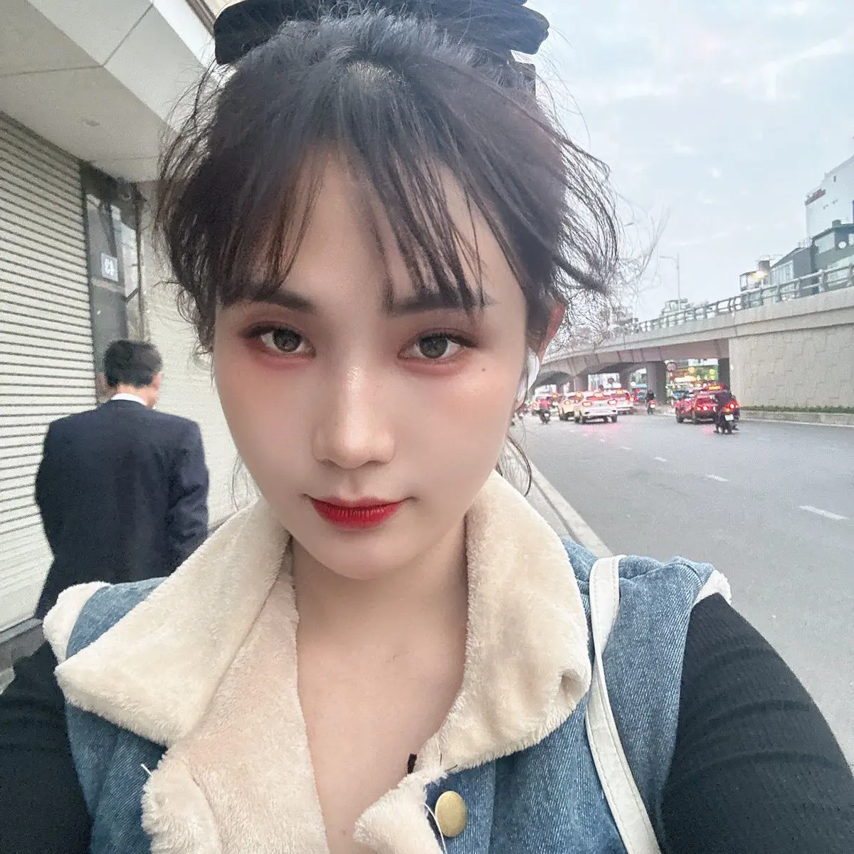 Ảnh mô tả số 2 Leo