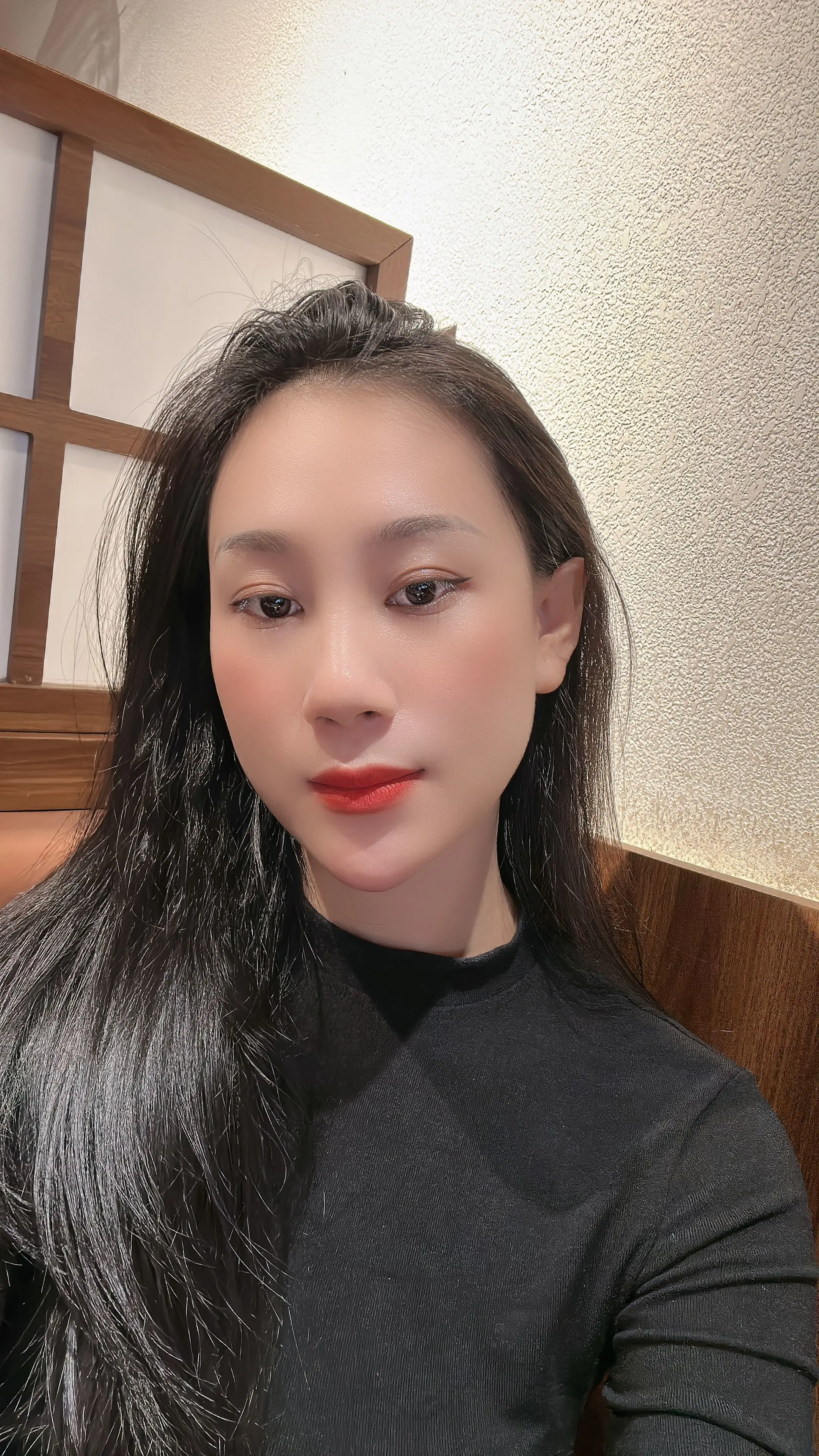 Ảnh mô tả số 2 Hương Giang