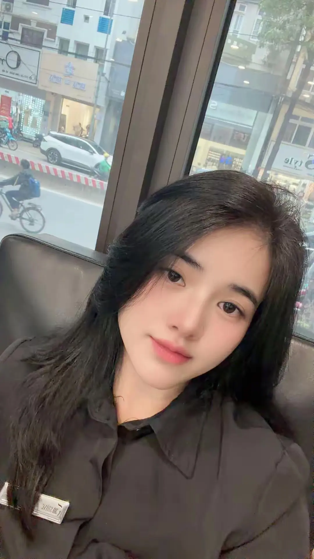 Ảnh mô tả số 3 Nguyễn Thuỳ Linh