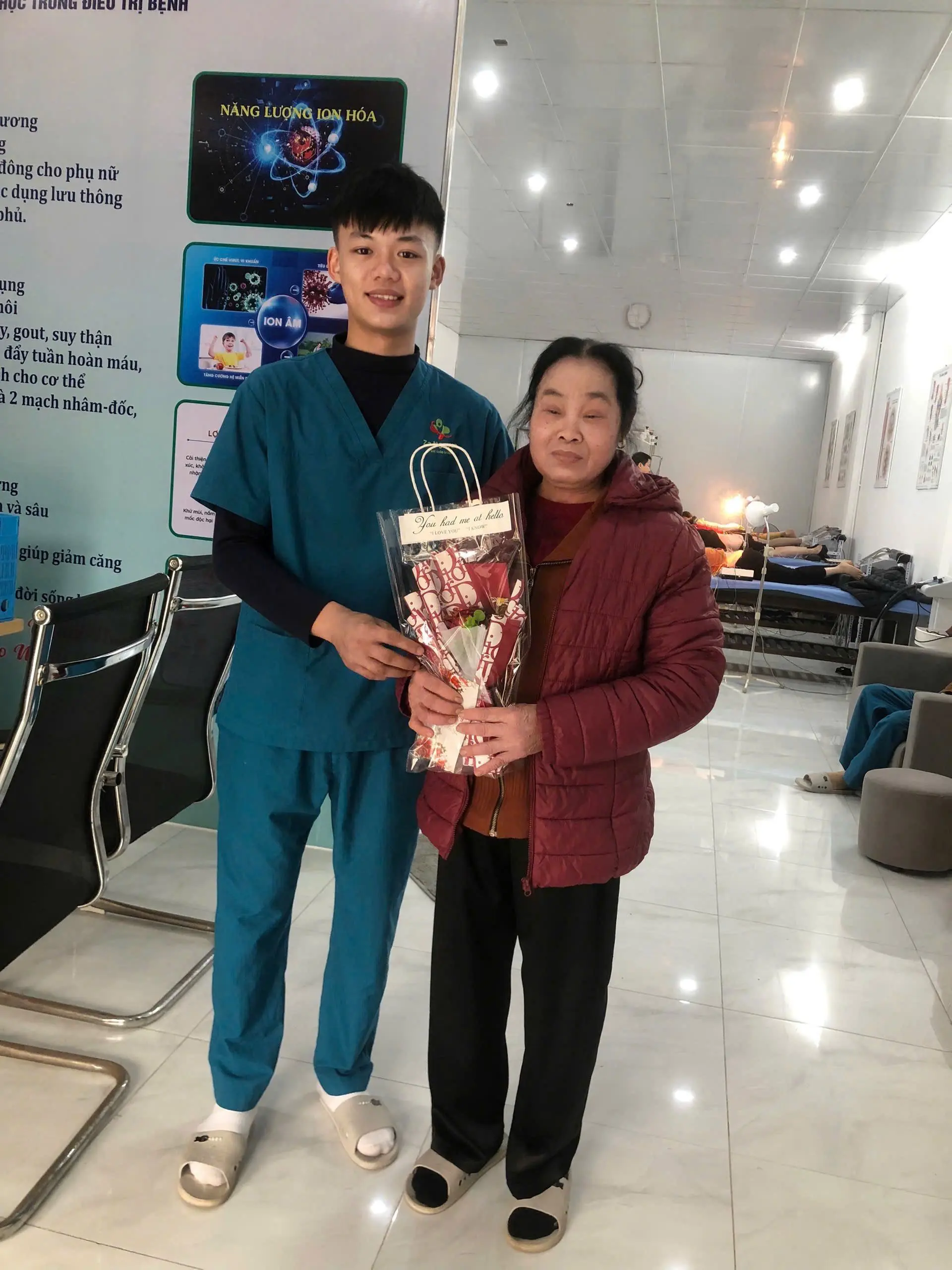 Ảnh mô tả số 2 Đinh Hùng Anh