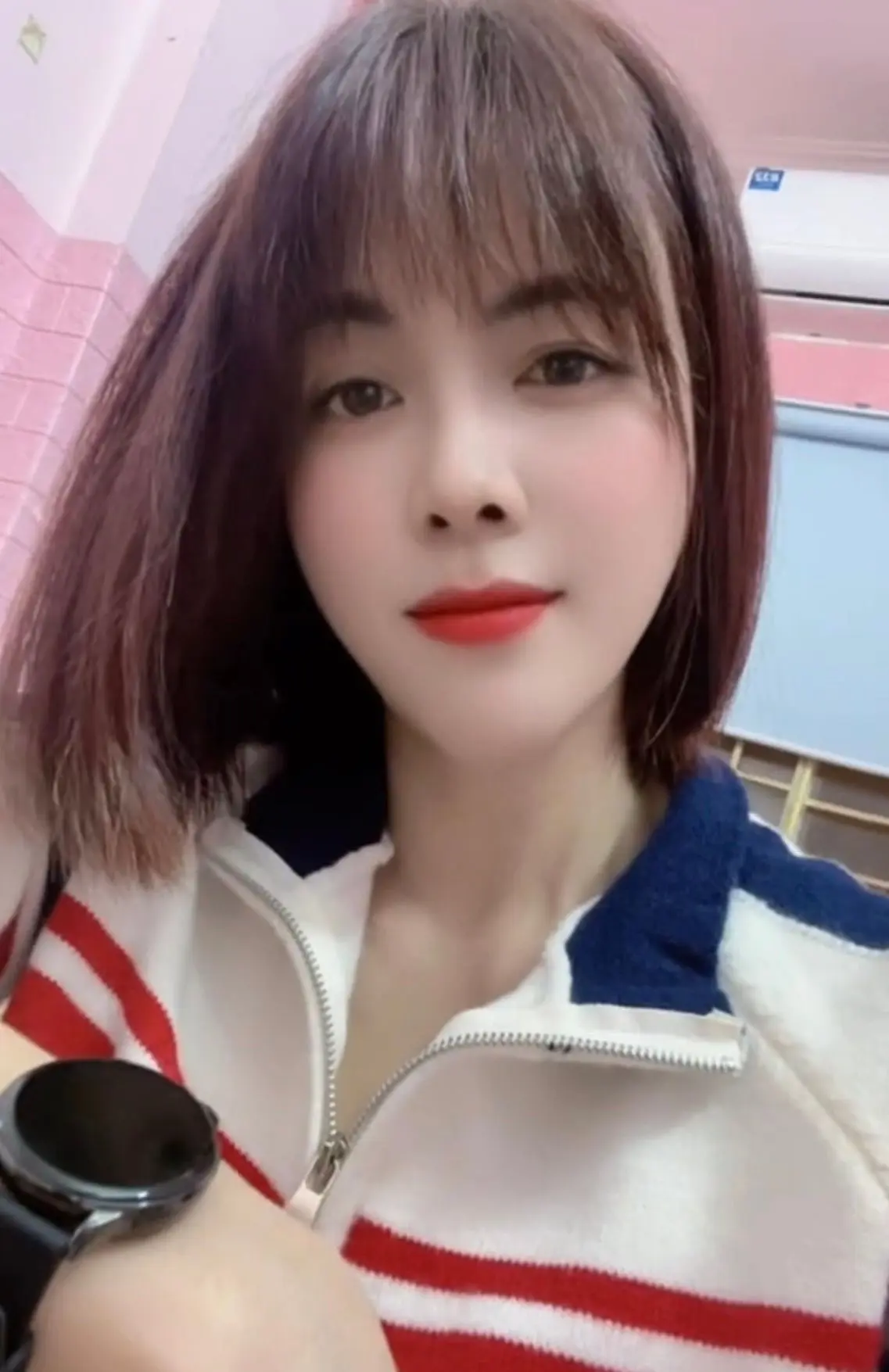Ảnh mô tả số 3 Thỏ
