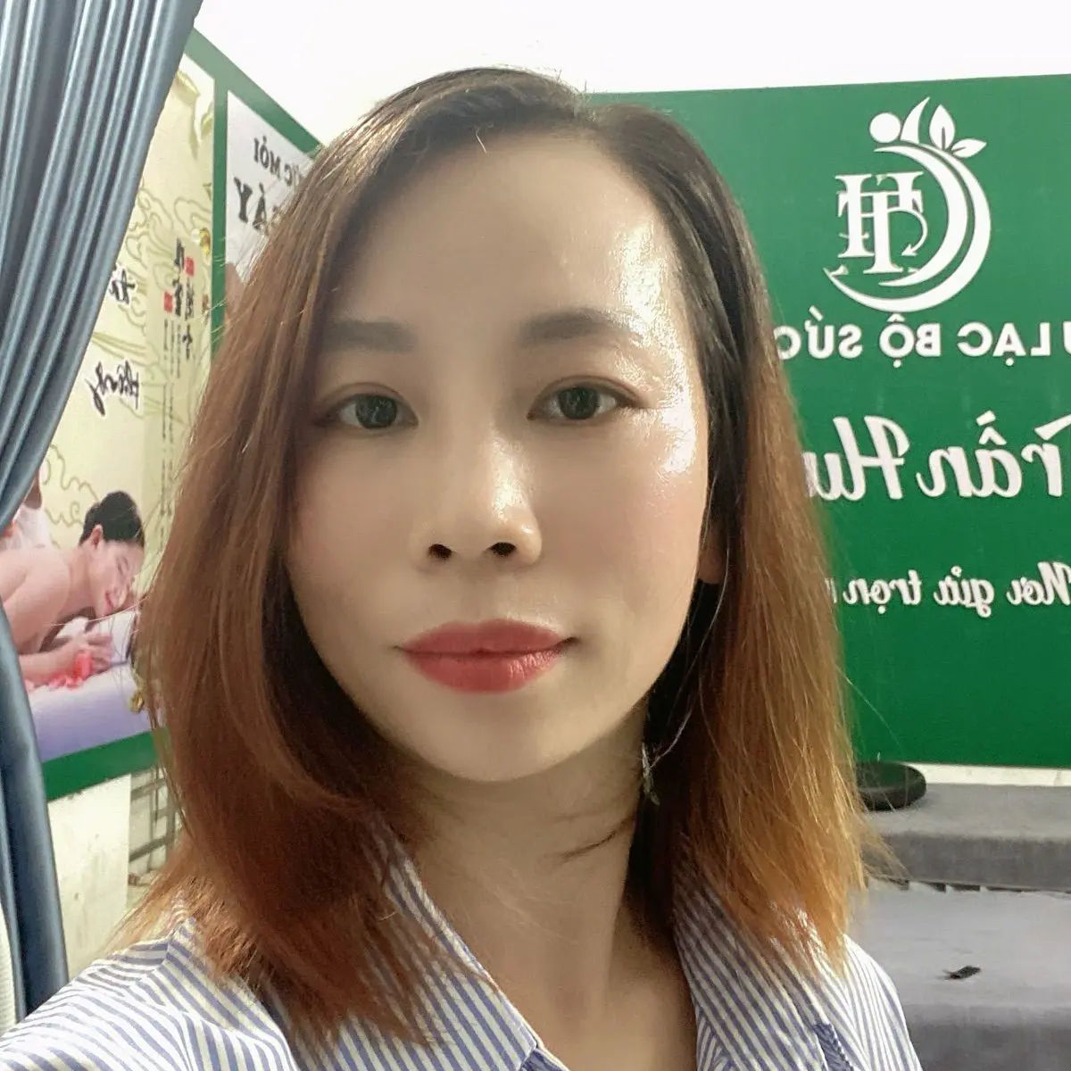 Ảnh mô tả số 2 Moon