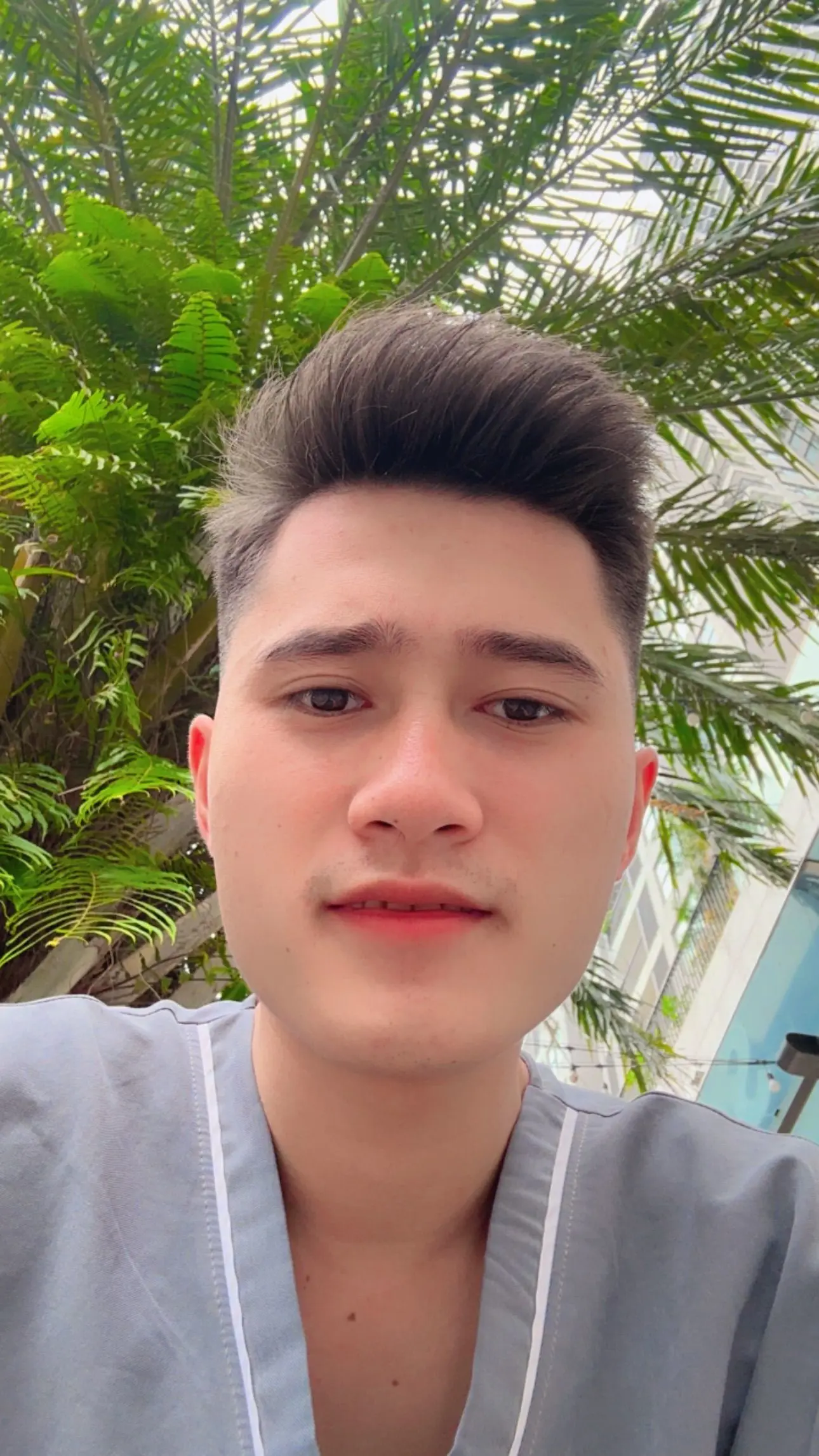 Ảnh mô tả số 4 Văn Hoàng