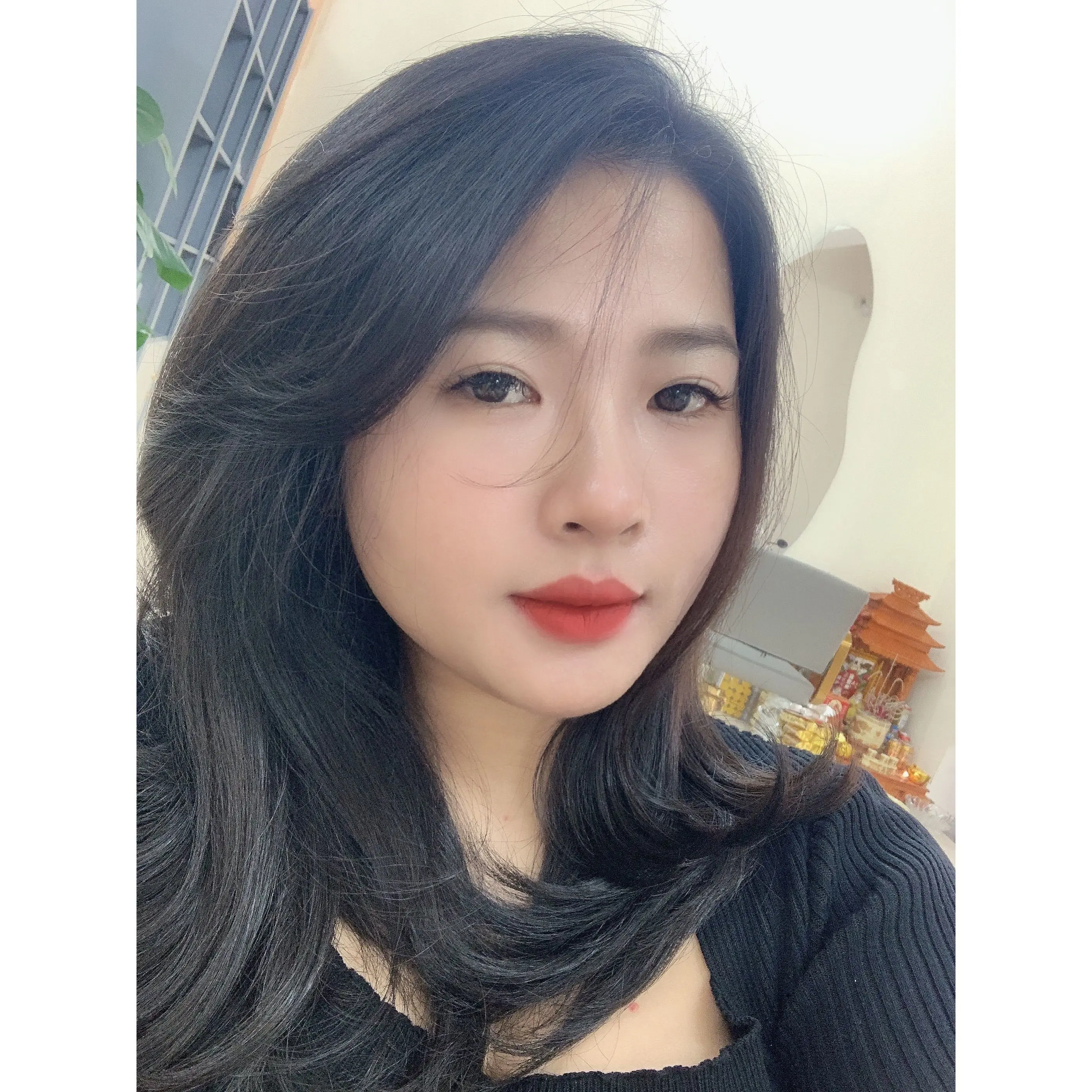 Ảnh mô tả số 3 Bùi Thuỳ Linh