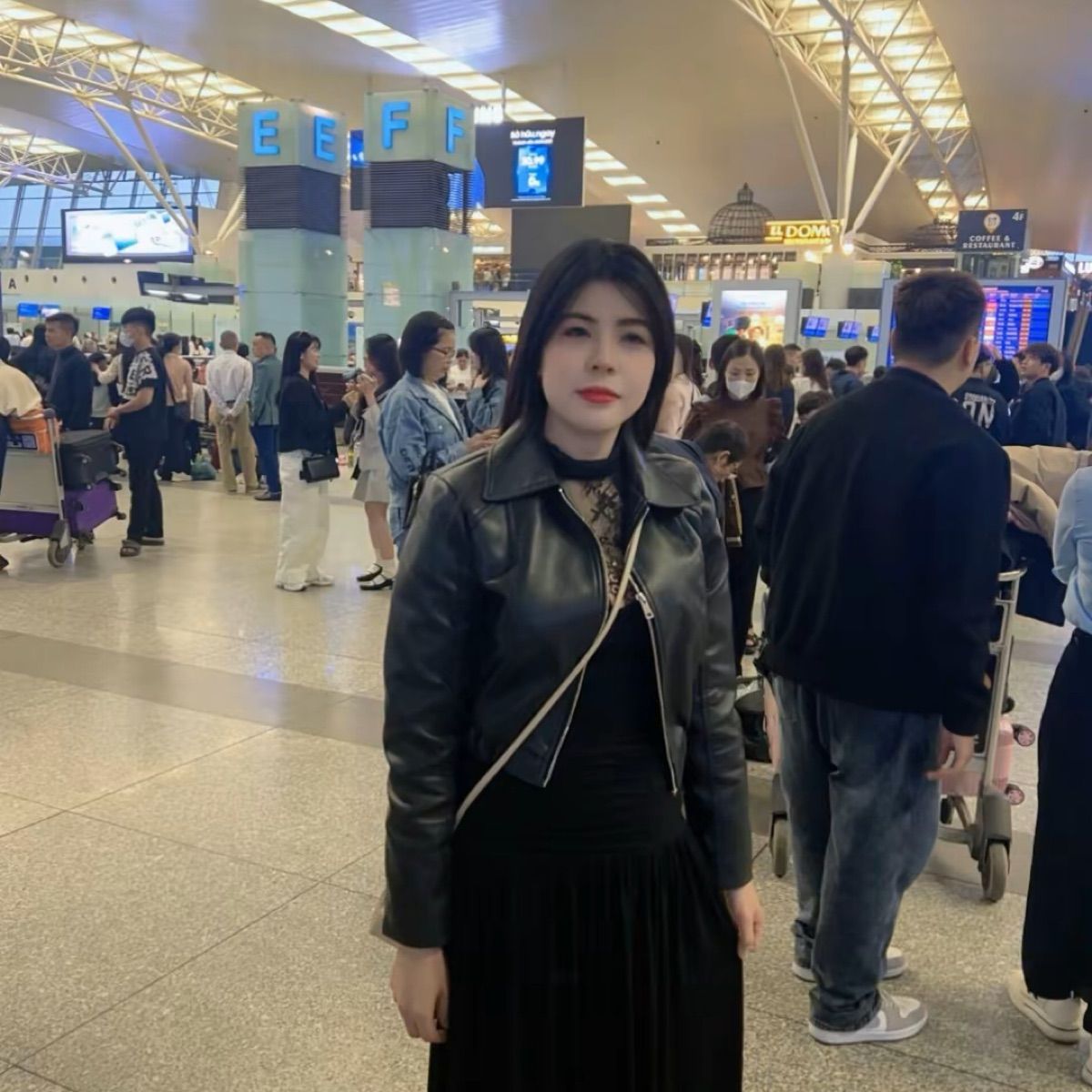 Ảnh mô tả số 6 Phương Linh