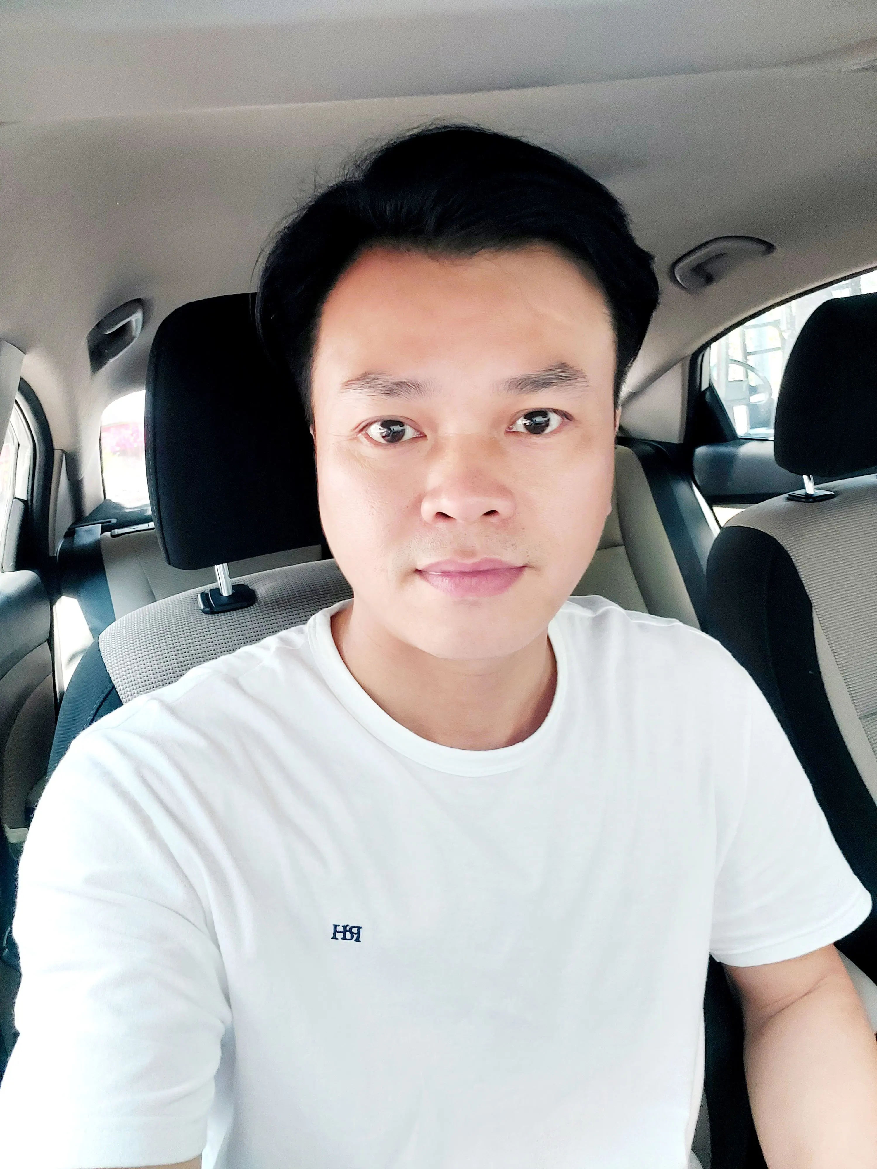 Ảnh mô tả số 3 Hoàng Hiếu