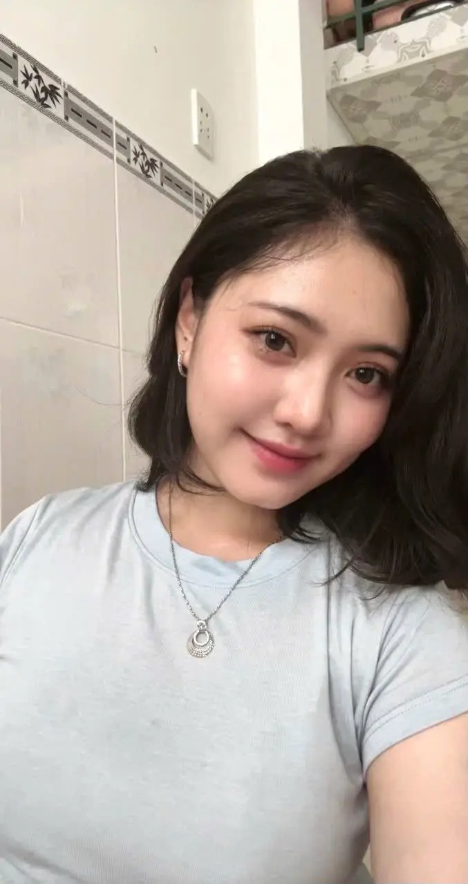 Ảnh mô tả số 2 Daisy Vũ