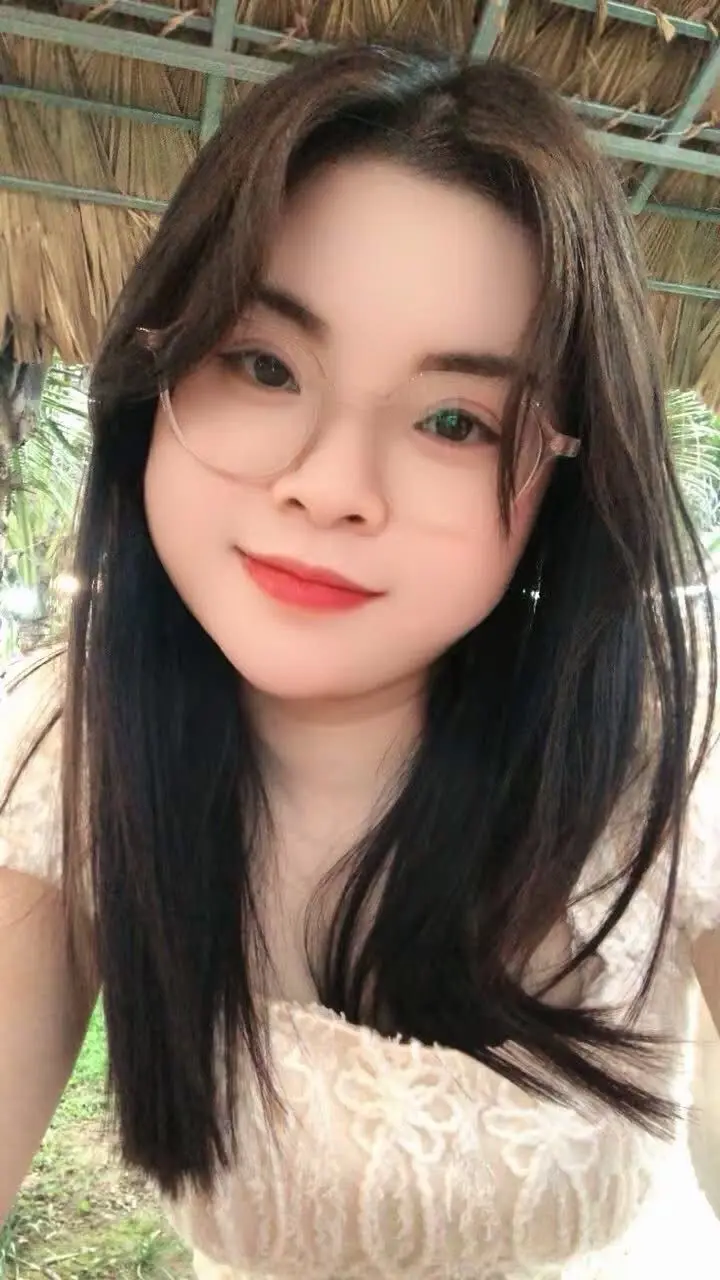 Ảnh mô tả số 2 Hiểu Lam