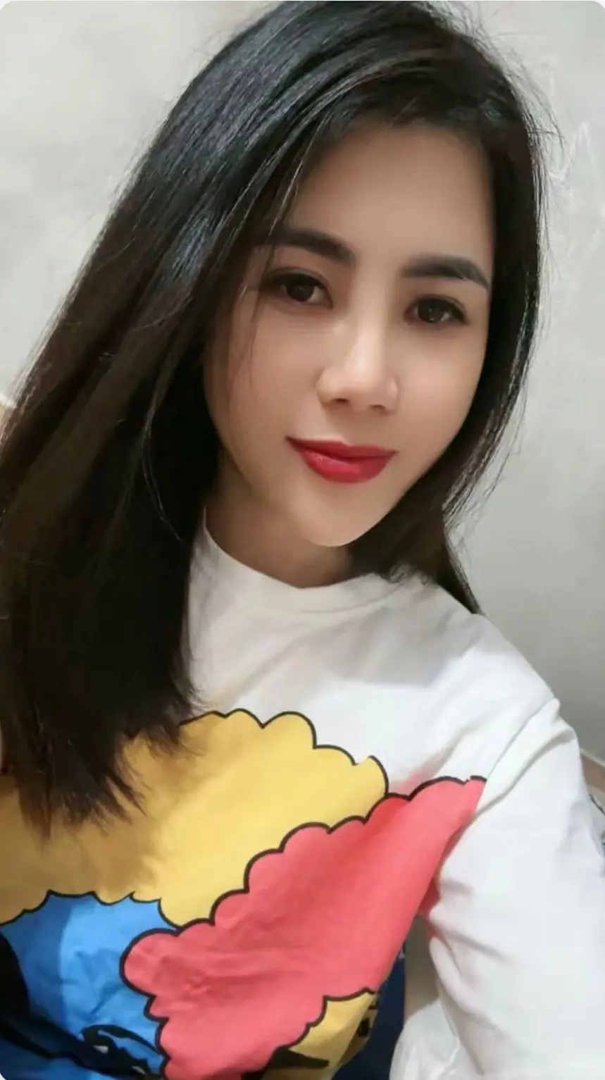 Ảnh mô tả số 2 Lê Hoa