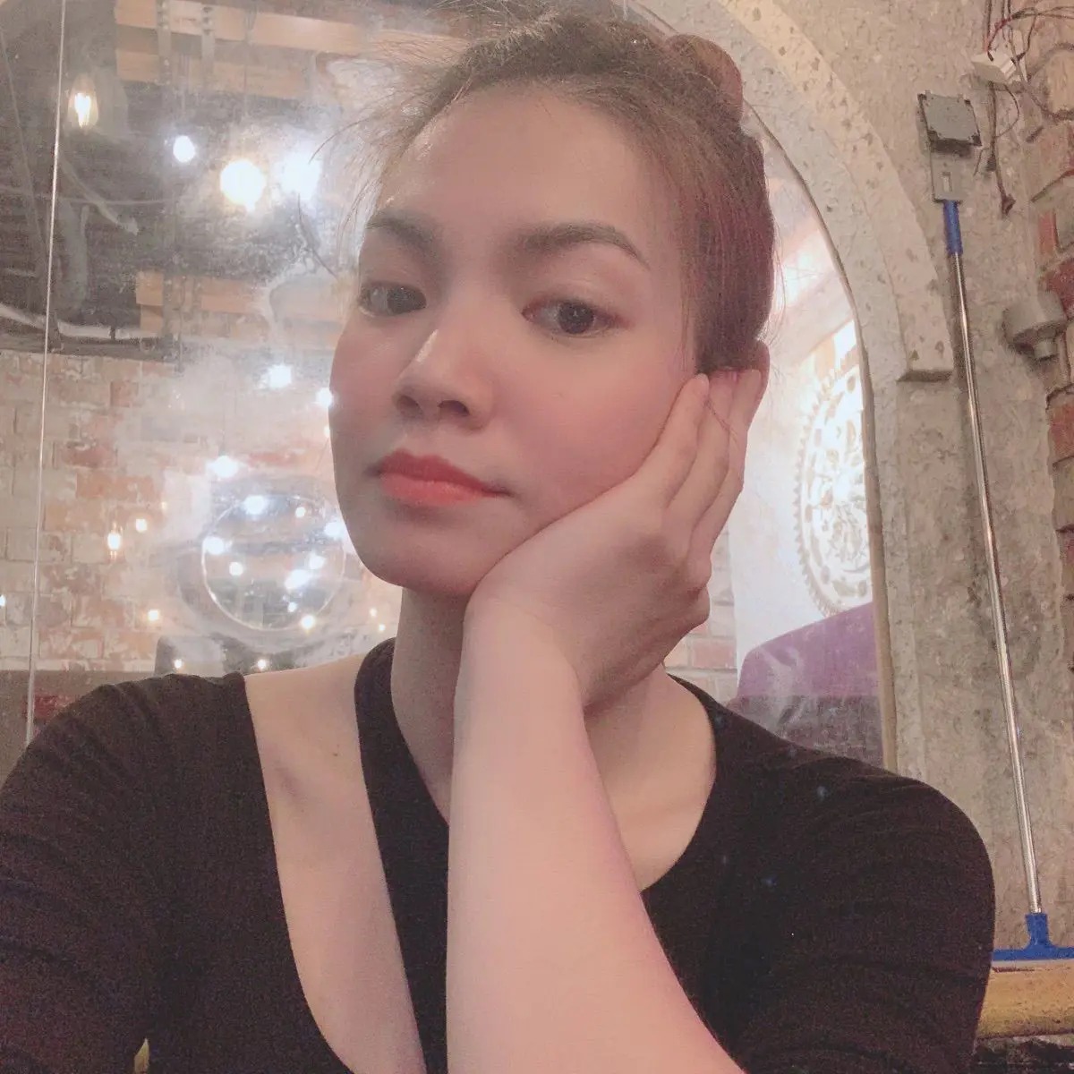 Ảnh mô tả số 3 Huyền Nguyễn