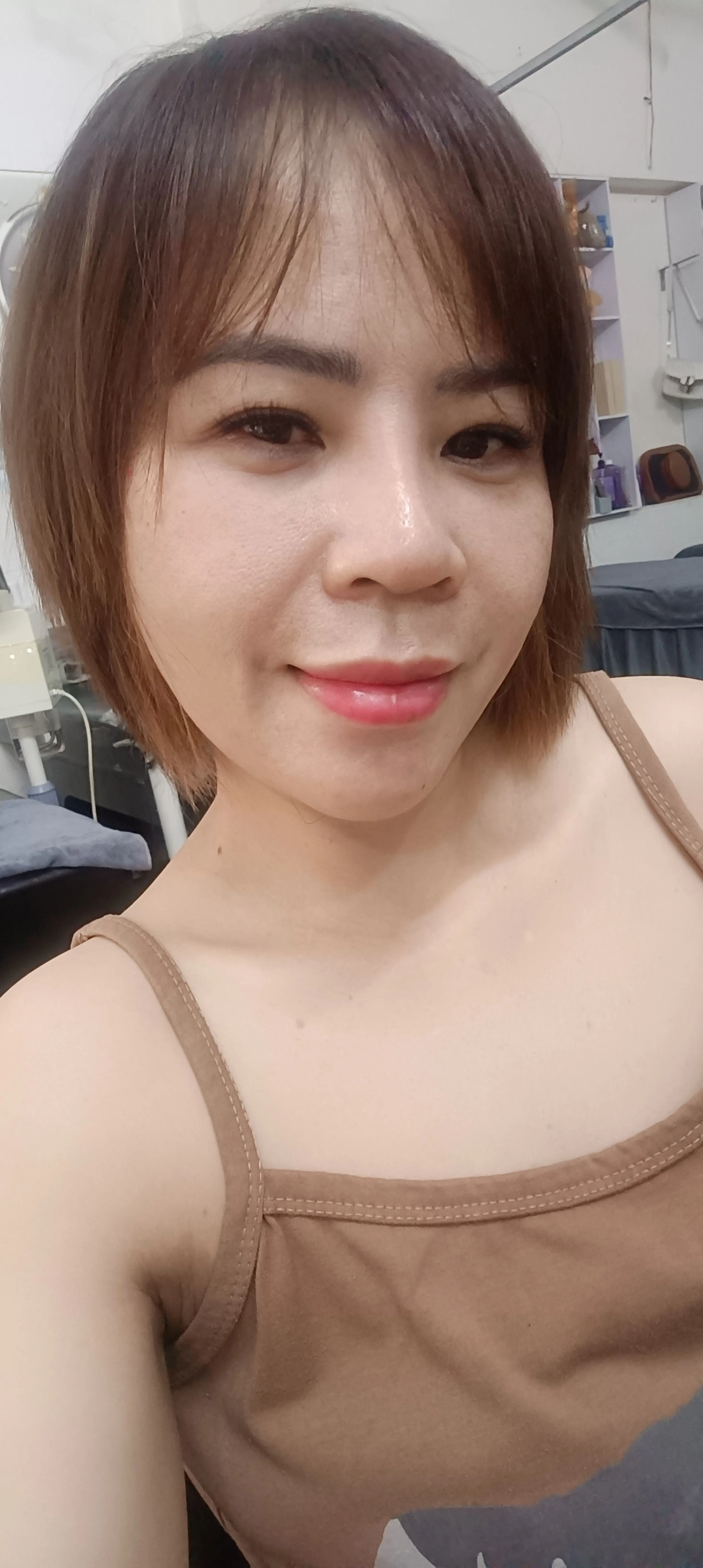 Ảnh đại diện kỹ thuật viên ly ly