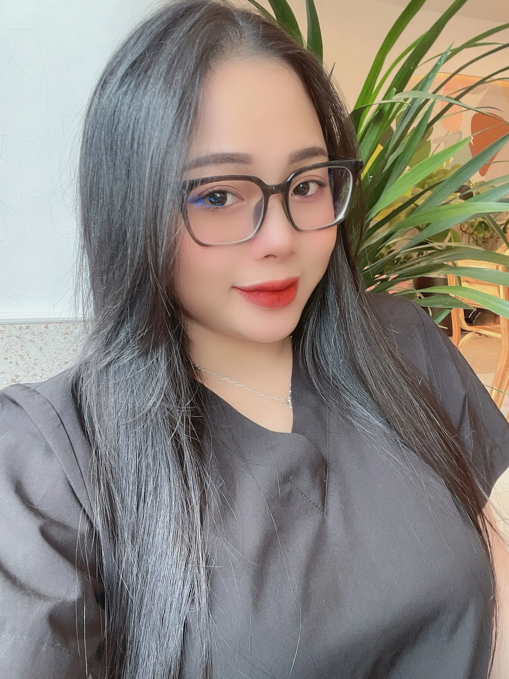 Ảnh mô tả số 3 Phan Hương
