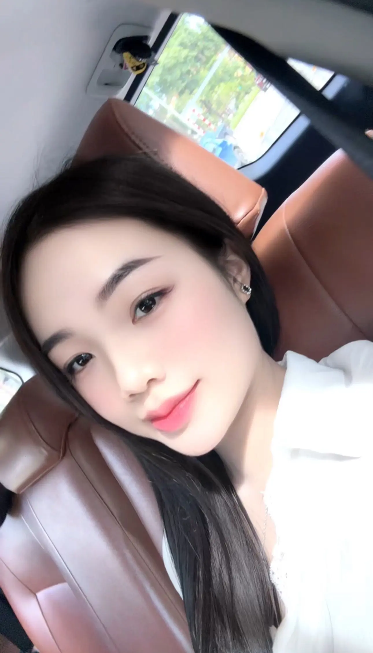 Ảnh mô tả số 2 Phương Liên