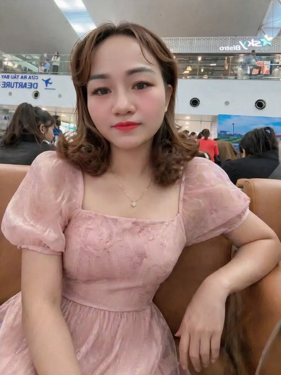Ảnh mô tả số 6 Nguyễn Hà