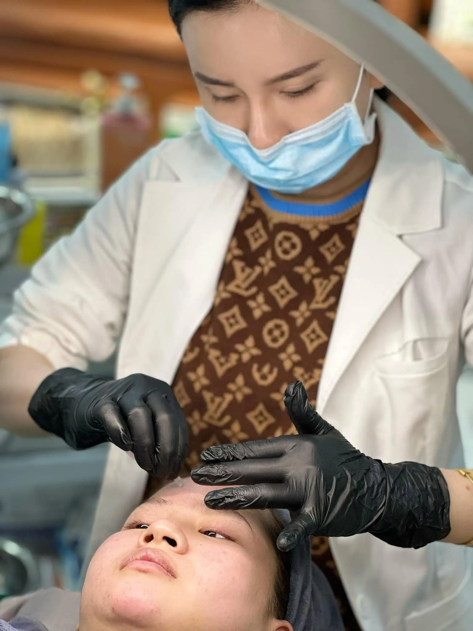 Ảnh mô tả số 2 Nguyễn Huyền Ly